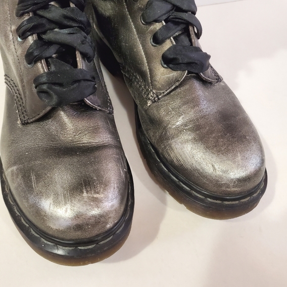 Dr. Martens - Le Sequin 14 Eye Silver Gunmetal boots Rare Ribbon Lace -Ladies 10 - Picture 8 of 12